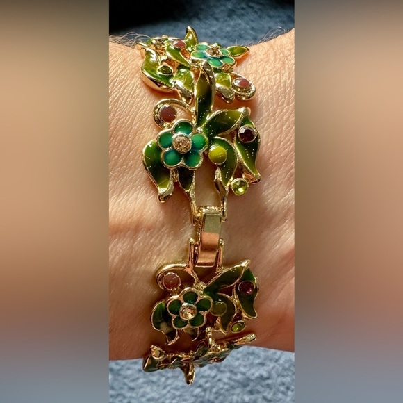 Vintage Monet Green and Purple Floral Enamel Bracelet with Intricate Design - Picture 3 of 6